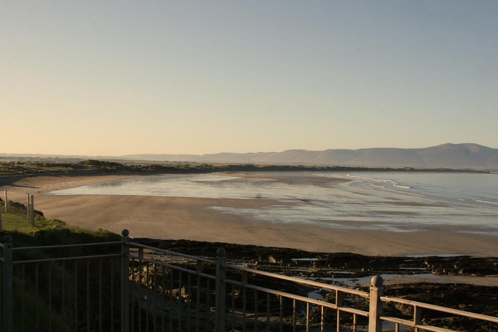 ONeills Apartments Ballyheigue Exterior foto